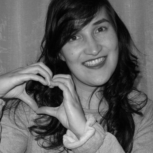 1/5 do @5_Paginas . Sonhadora . Aspirante a escritora no seu diário virtual.