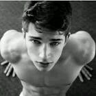 Sonriendo apesar de todo. Si estas enamorad@ sigueme.