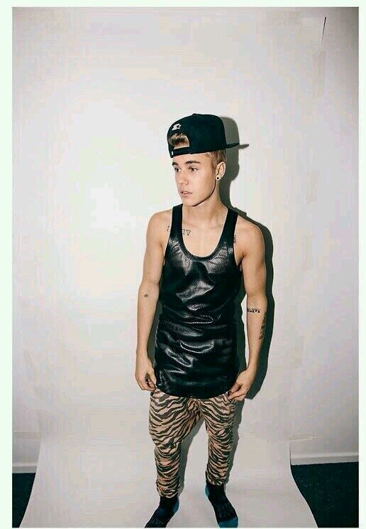 MrBiebers_Woman's profile picture. 