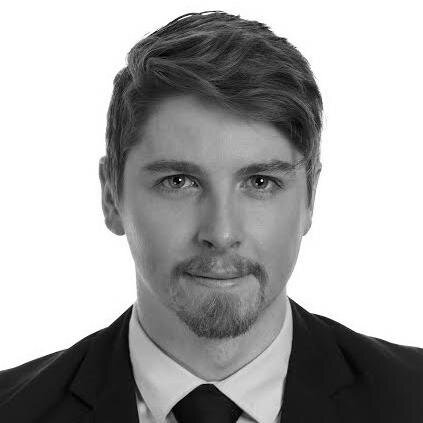 Riain's varied experience across two continents amplifies his 
enthusiasm for the dynamic world of New York City real estate.