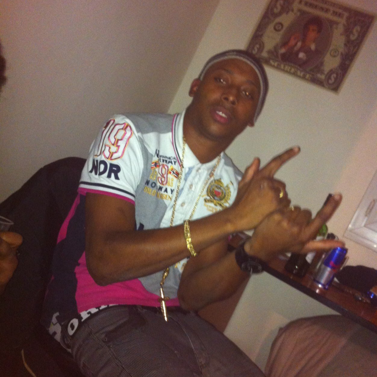 lou972la's profile picture. nécoute pa se kon te di sur moi la vérité et pire