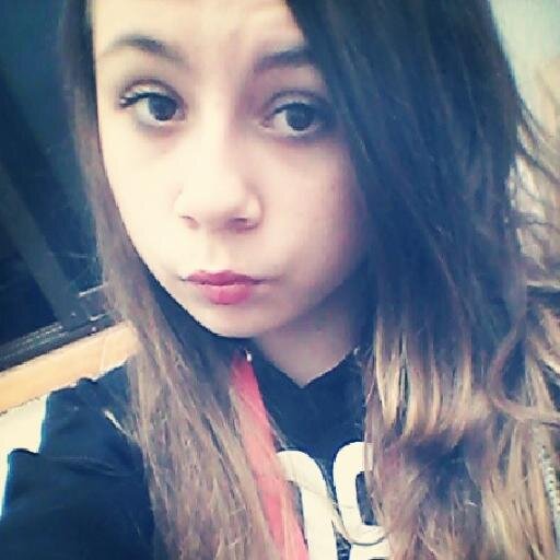 Whatsapp: 606314361. ''Cabeza alta, sonrisa intacta''.  ''Todo contigo o nada sin ti.'' 03# y 22#, mejor amiga. Te quiero.