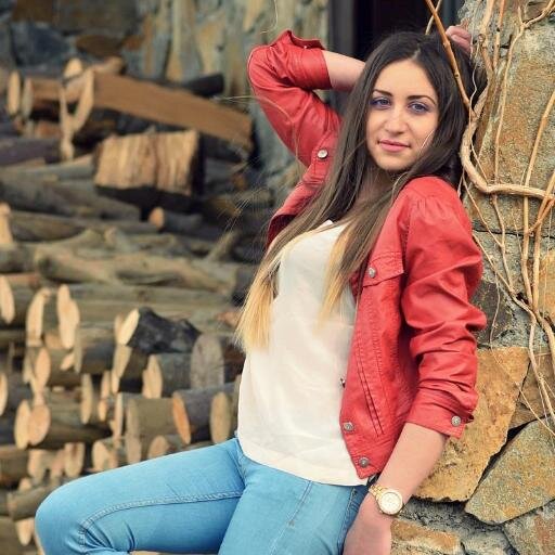 ♦WANDERER♦DIRECTIONER♦LOVATIC♦ I do what I love  & I love what I do..     in 160 characters or less! ♥