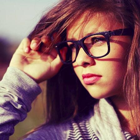 Just another girl tweeting her feelings about love and life's simple truths in 140 characters or less. Follow me to be inspired by relatable words. ❤ ♡ ❤
