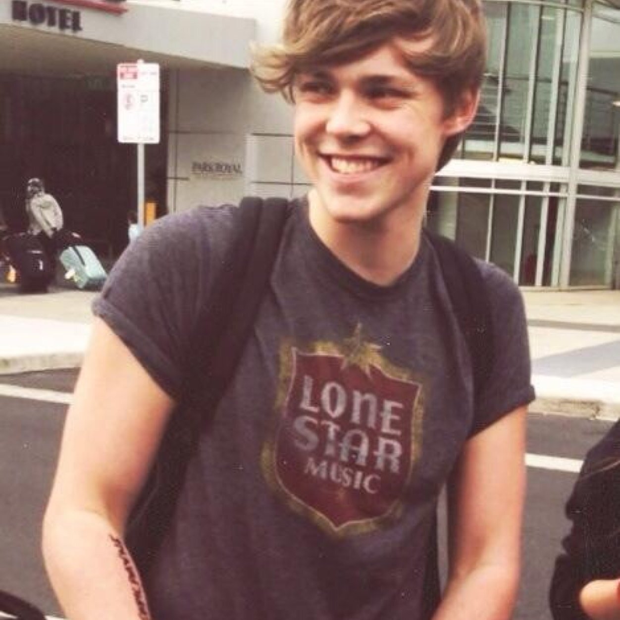 ohnouisno's profile picture. Welcome to the club bitches