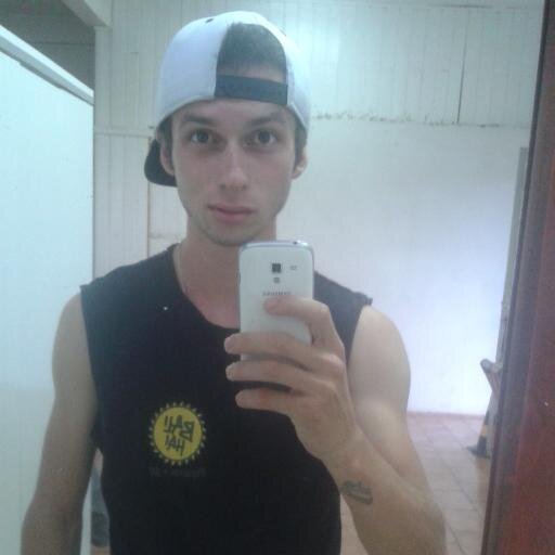 faz por merecer que eu faço valer apena ´-´ namorado da @diheinz