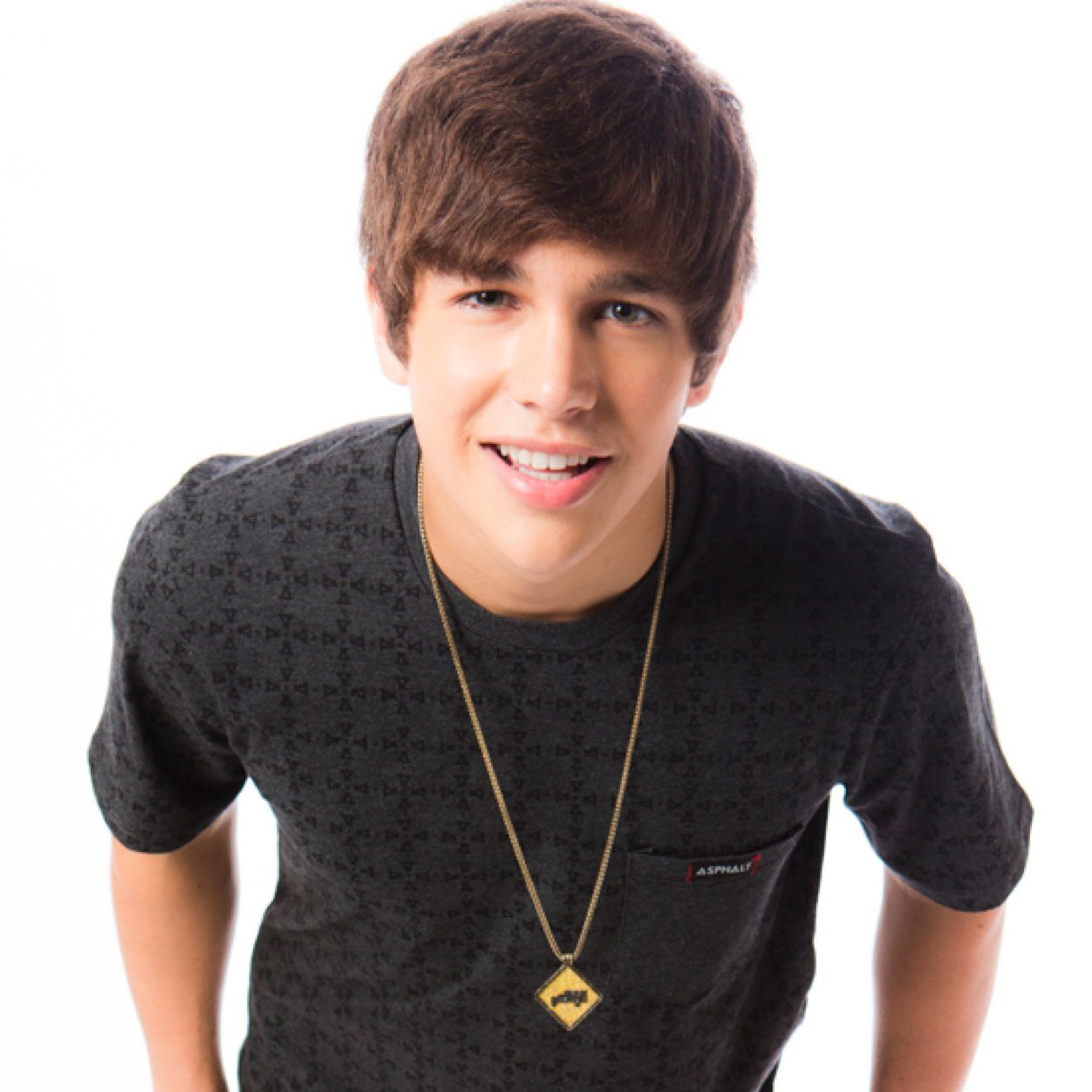 Austin is my everything Please follow @austinmahone @sydney_pittman if your a hater you can fuck your self love u austin❤️