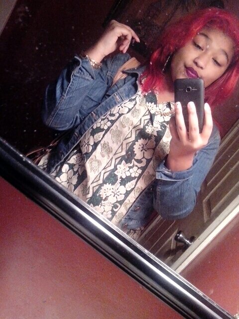 keep calm im only 1 of a kind ! my rod @Honey_Rozaay n My sugafoot @Beeaauty_nAtion ))