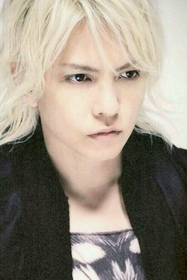 1997Positive's profile picture. L'Arc-en-ciel VANPS 大好き♡♡ドエルの方々フォロー大歓迎！ABC勉強中(*^^*)よろしくです！福岡住みの学生だぜ！和太鼓やっとります！