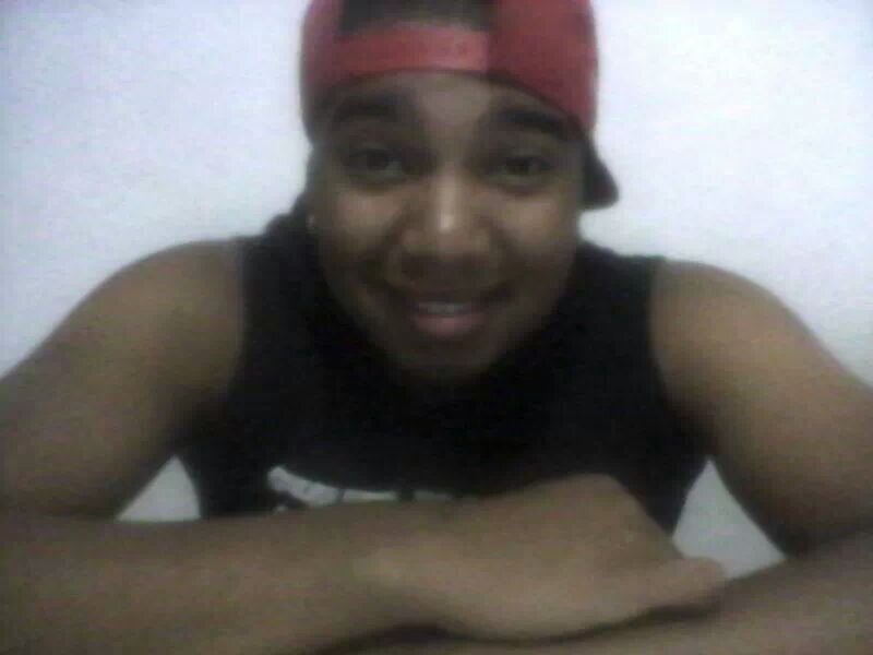 Apenas Mais Um No Meio da multidão !