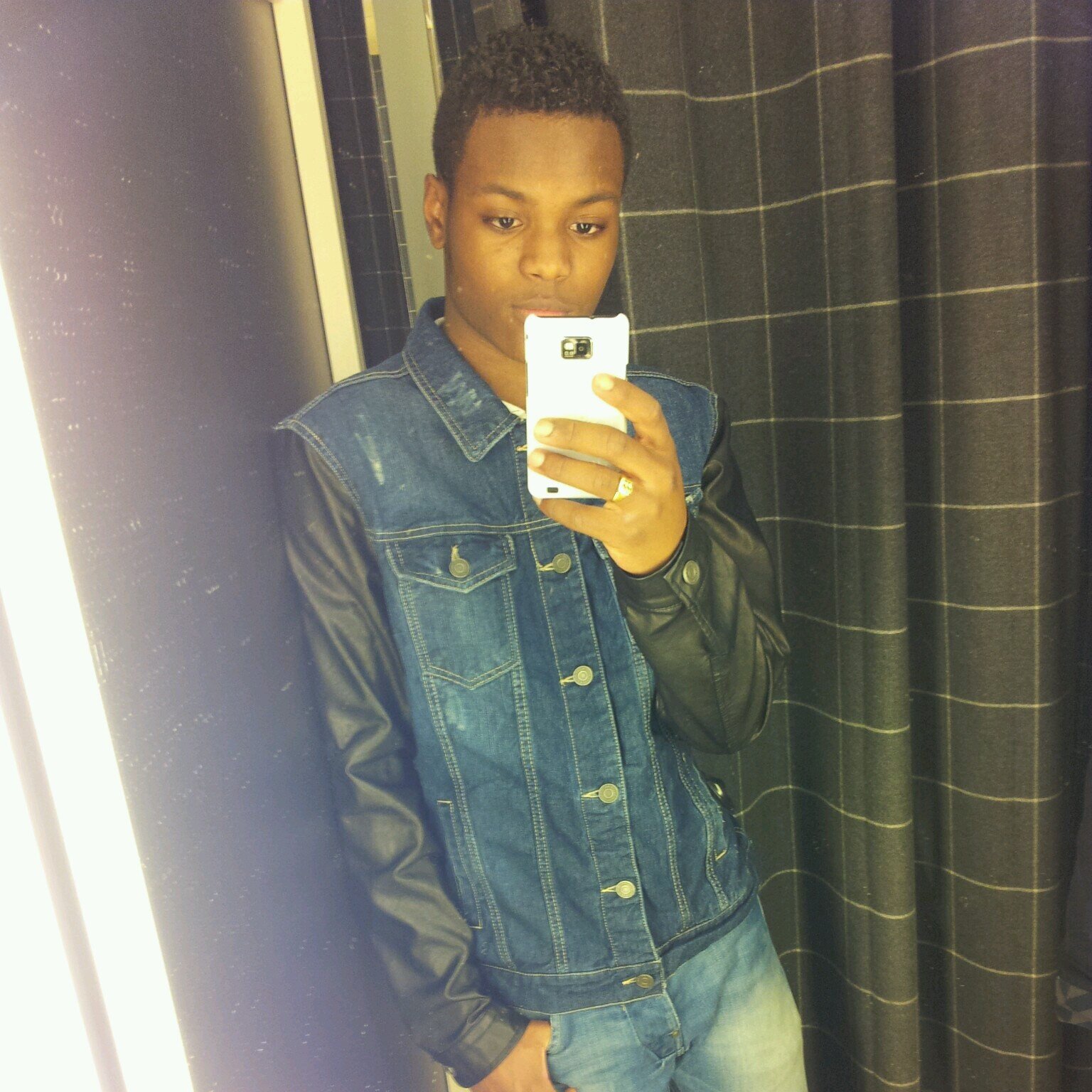 Scala rietvelden 5aa/ SPARK/surinamer/iemand die meestal wel weet wat tie doet insta: djsedneyy/