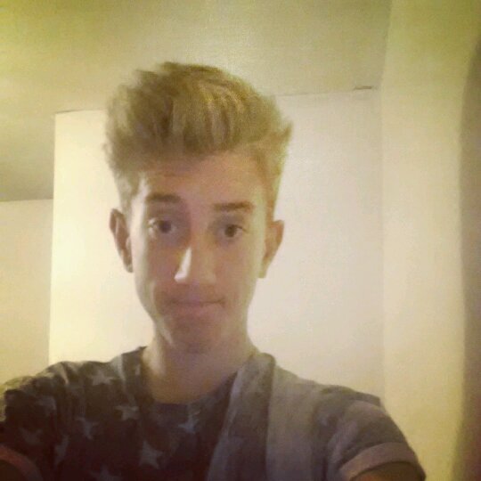 yooitsliam's profile picture. if you dont stand for something, you will fall for everything.