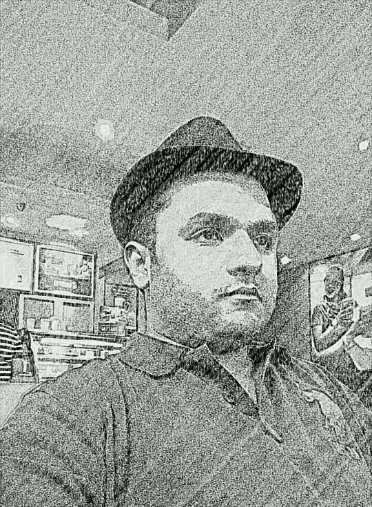 alzger1984710's profile picture. 