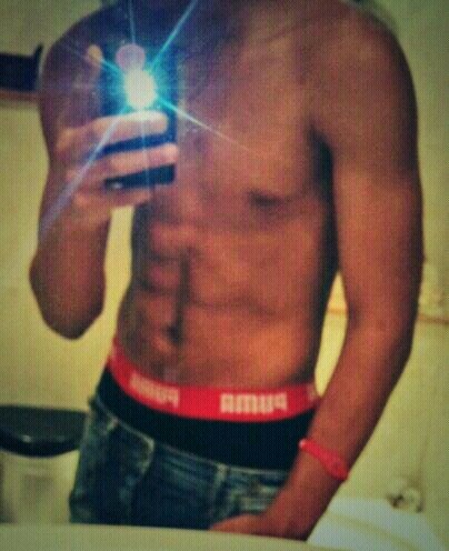 PrototypeNo's profile picture. 17m / altijd zin in seks / heb kik & Skype