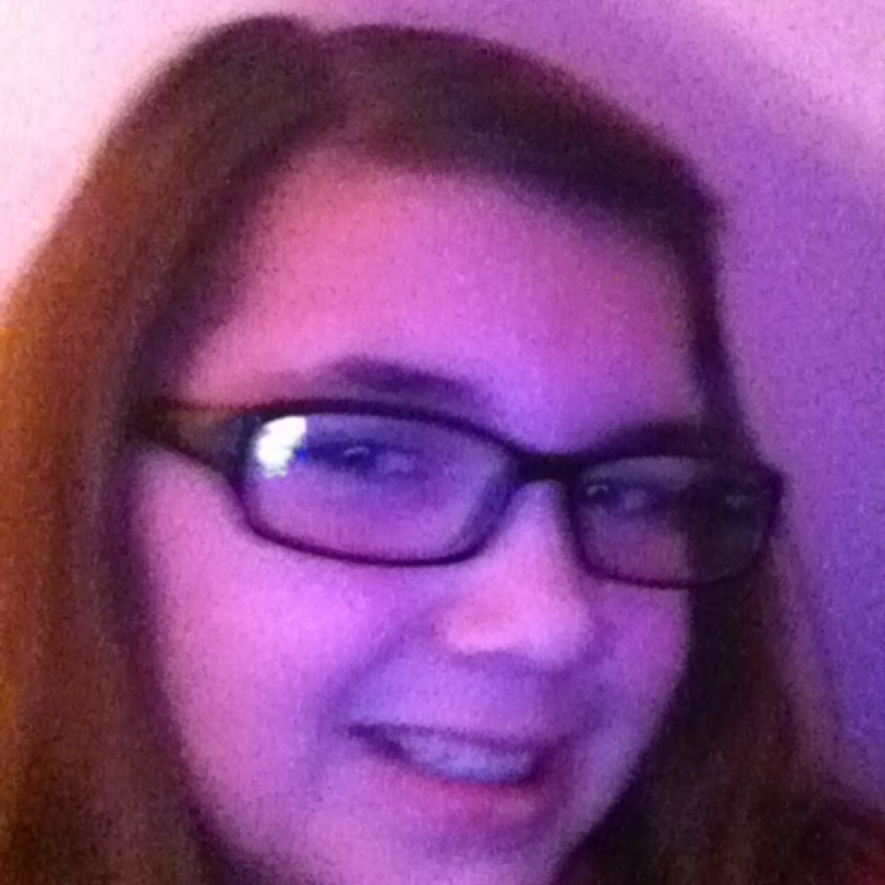 Im a loveing kind girl my b-day is 5/14 i love my friends and family i think family comes first like relly before every thing
