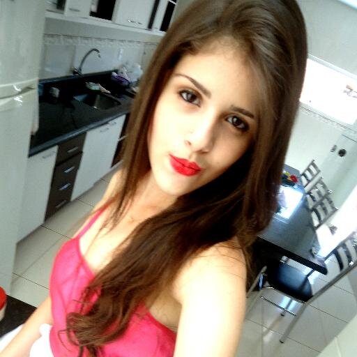 “As pessoas não sabem nada sobre mim, mas ainda assim me julgam.”
16ht.
http://t.co/b9XAICEcTx