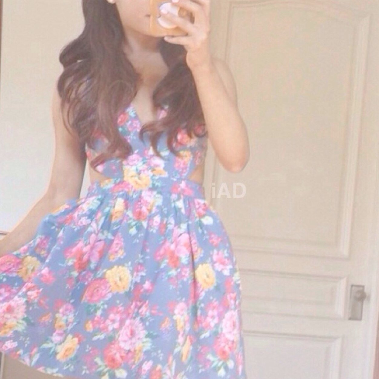 LovingggAriana's profile picture. i just gave you a free follow. please follow my main account @llukeyfriend @RainbeauAri, it would mean so much.