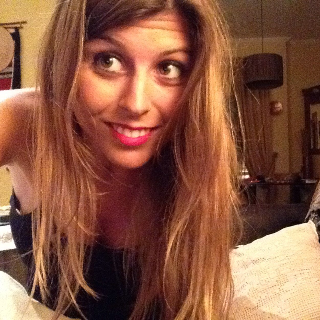 CandelPizarro's profile picture. 