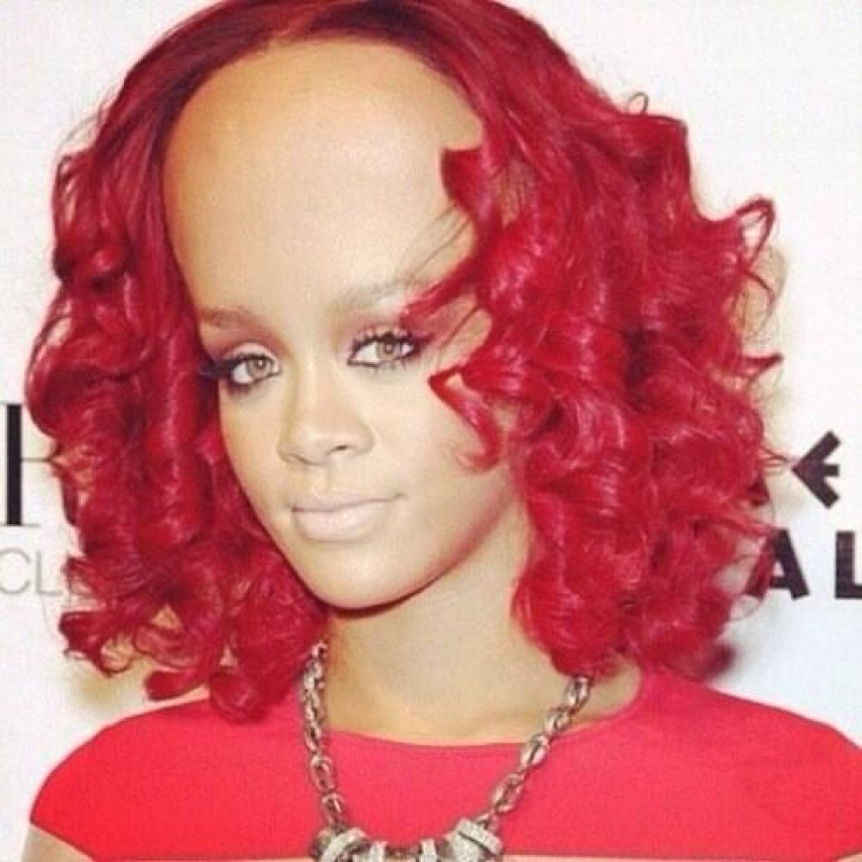 her forehead is giving.