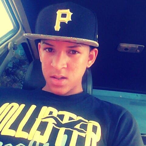 Gǿǿ BȑǿǿЌℓ¥ñ N€ţ$