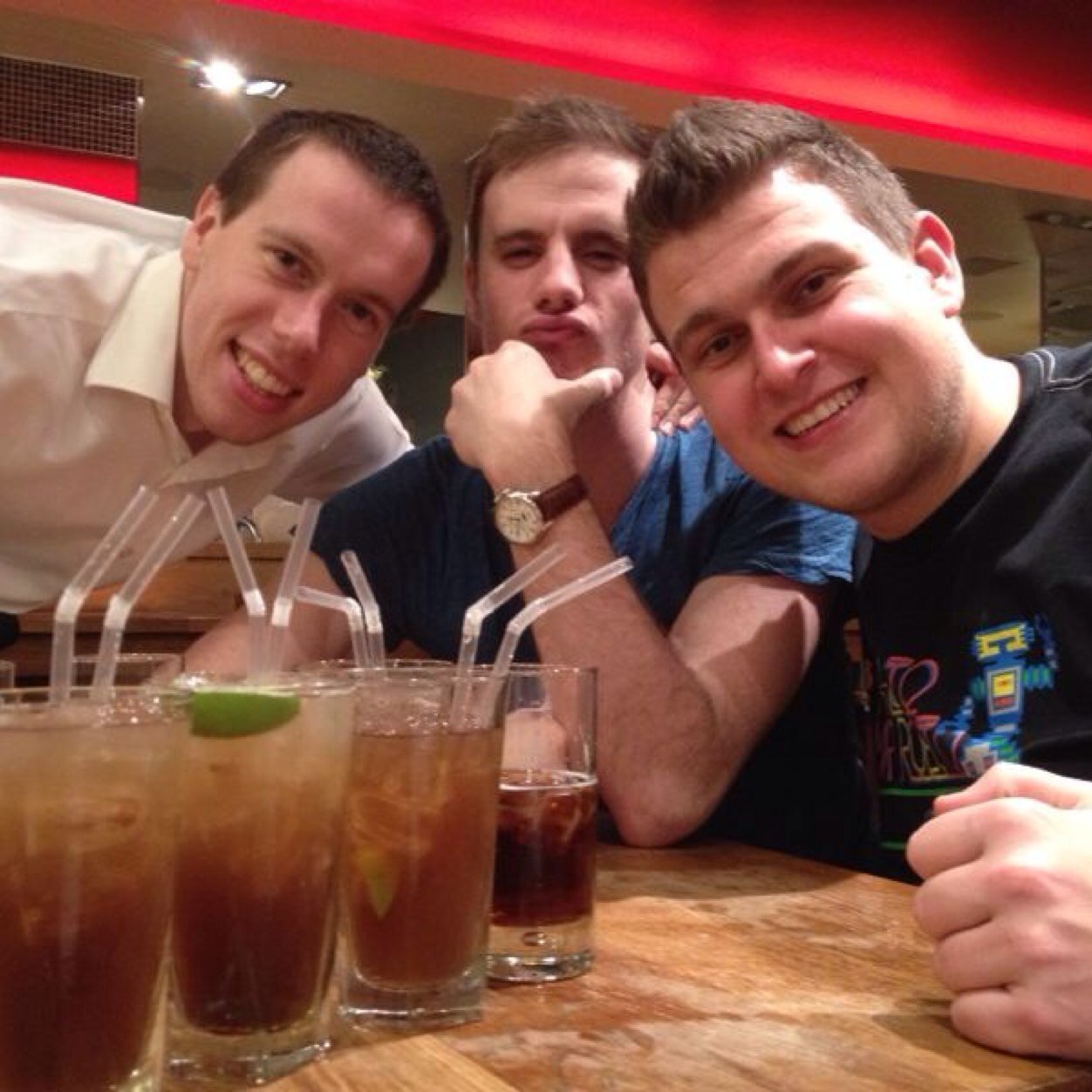 mackay45's profile picture. Not much to say, so you'll mainly find me re-tweeting other people