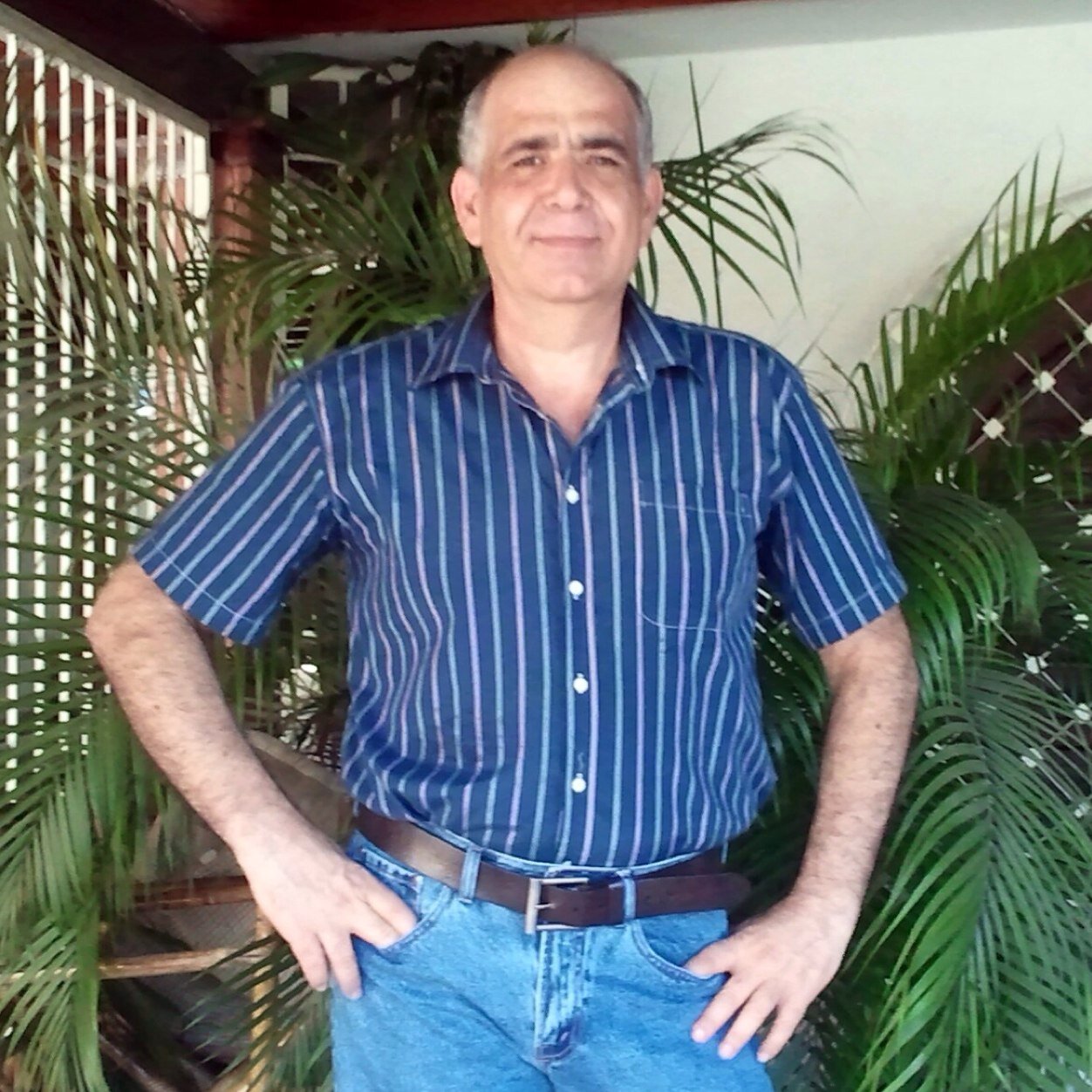 Demócrata,creo en el libre mercado y amante de las frases.