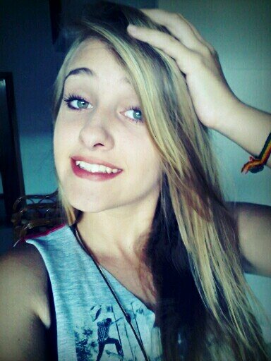 Ser feliz sem motivo é a mais autêntica forma de felicidade.