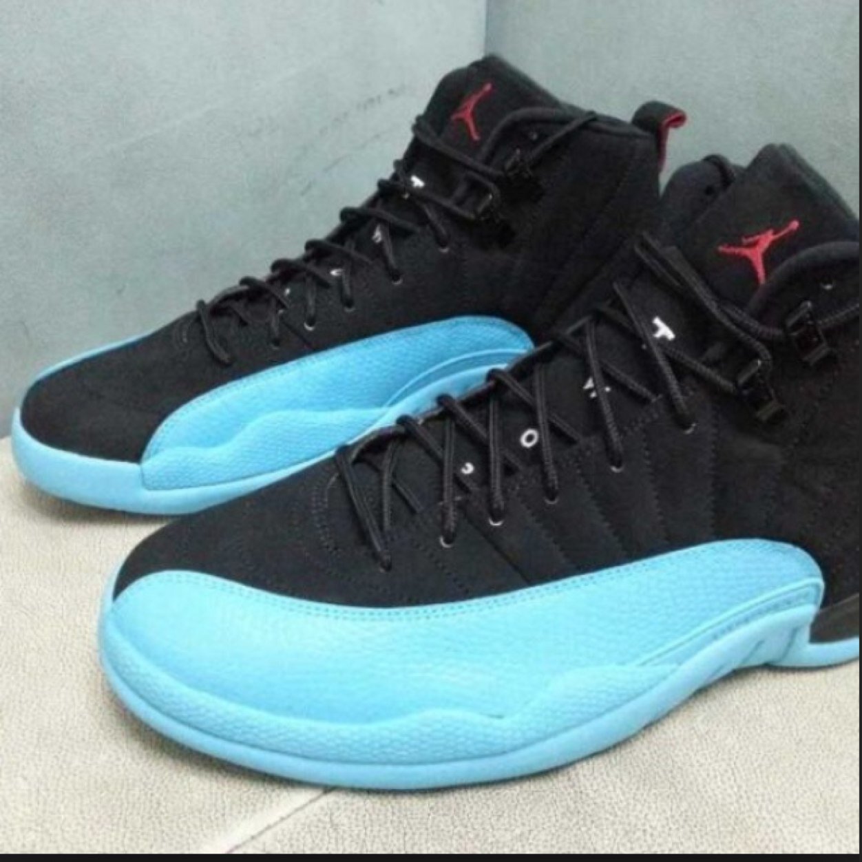 Showing Fresh Kicks everyday 
Retweet for a followback