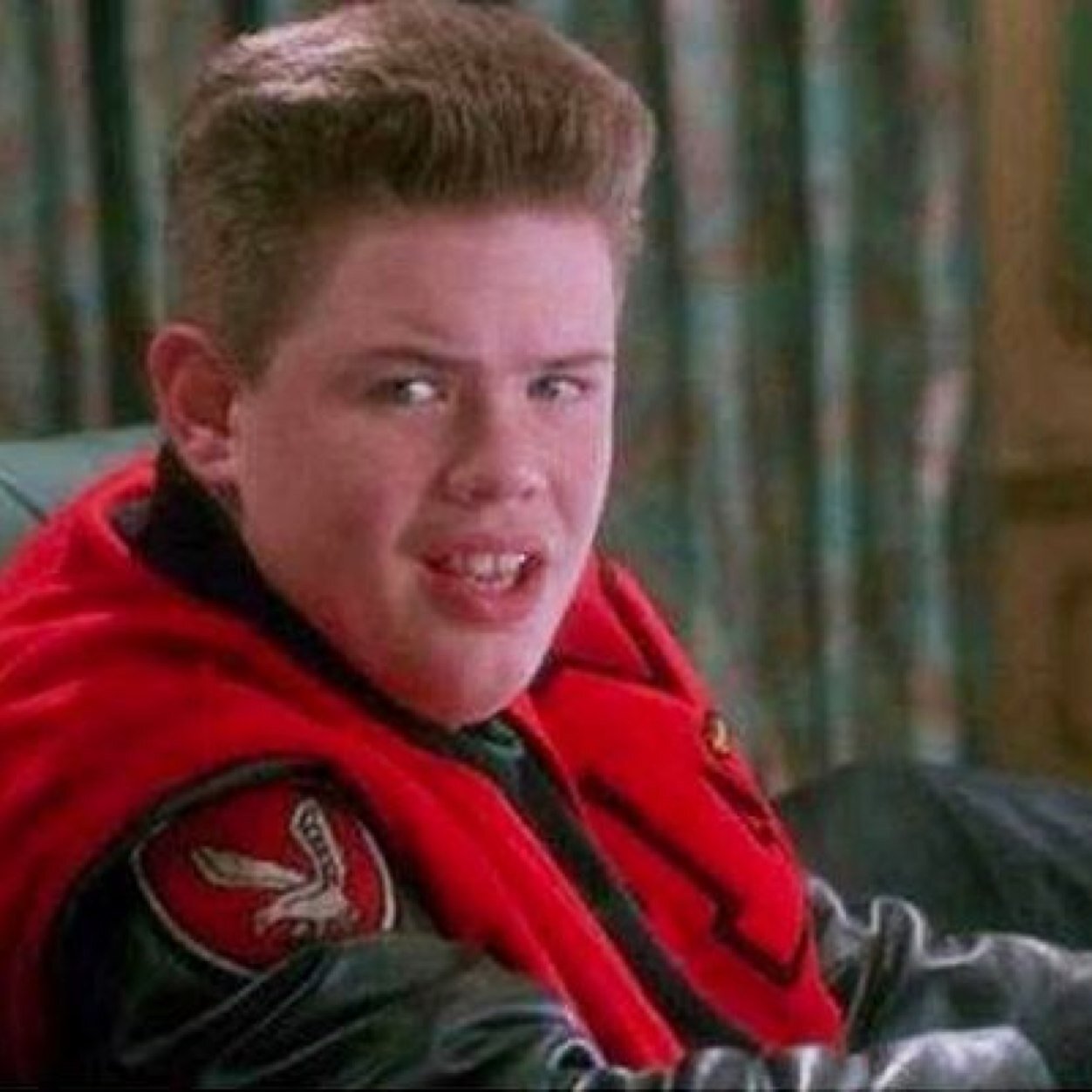 HaYourFace's profile picture. Not sure? Just ask yourself, What would Miley Cyrus do?