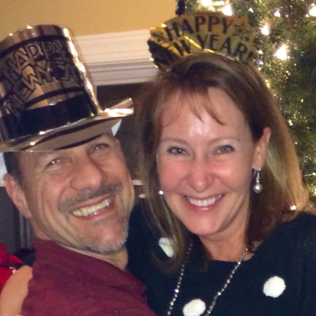 tinam_santiago's profile picture. 