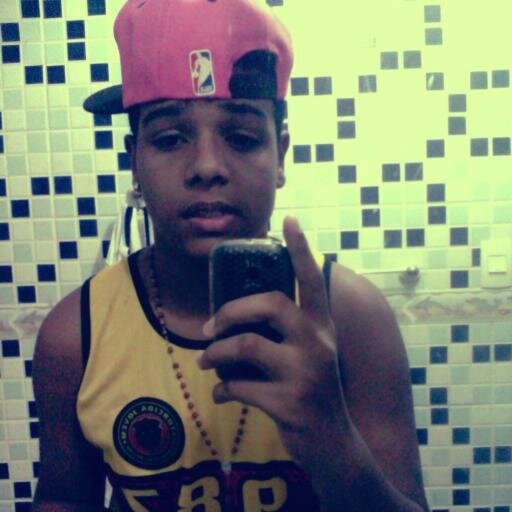 → Euu queroo.
Euu PossO.
Euu coonsiigO ←
●๋• Siimplees αssiim ~
Twittando até o fim! ;p

Seempre^^
