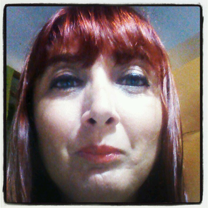 LunadeRubies's profile picture. Vivir plenamente produce un cansancio infinito, pero muy gratificante