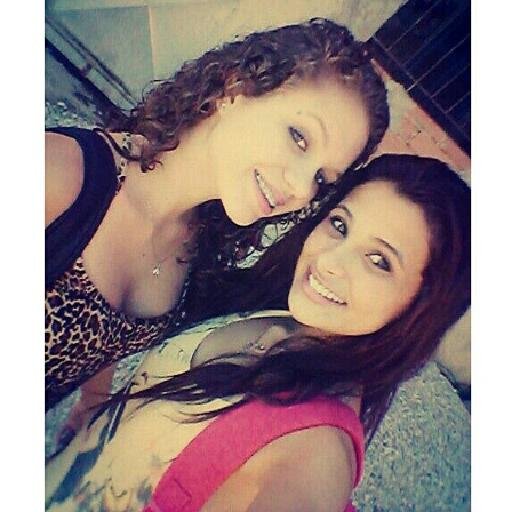 16 anos, namorando, escorpiana, feliz, contente :3
