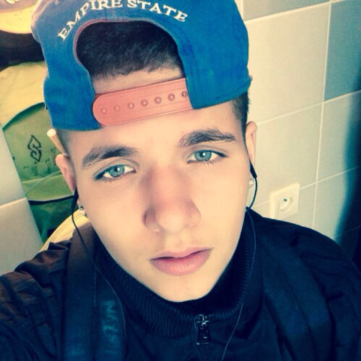 89Espana's profile picture. 