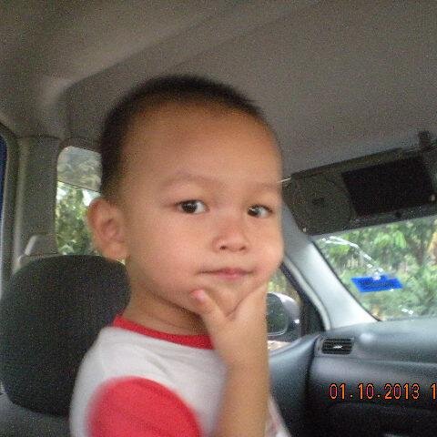 yatimzarin's profile picture. low profile