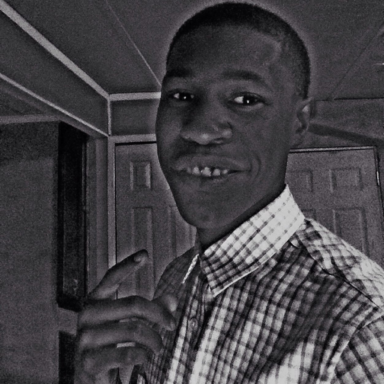 I'm just a young kid dreaming n trying to make it in life. I dream to play basketball 4 da rest of my life. Trying make something out of myself. #LOVE MONEY