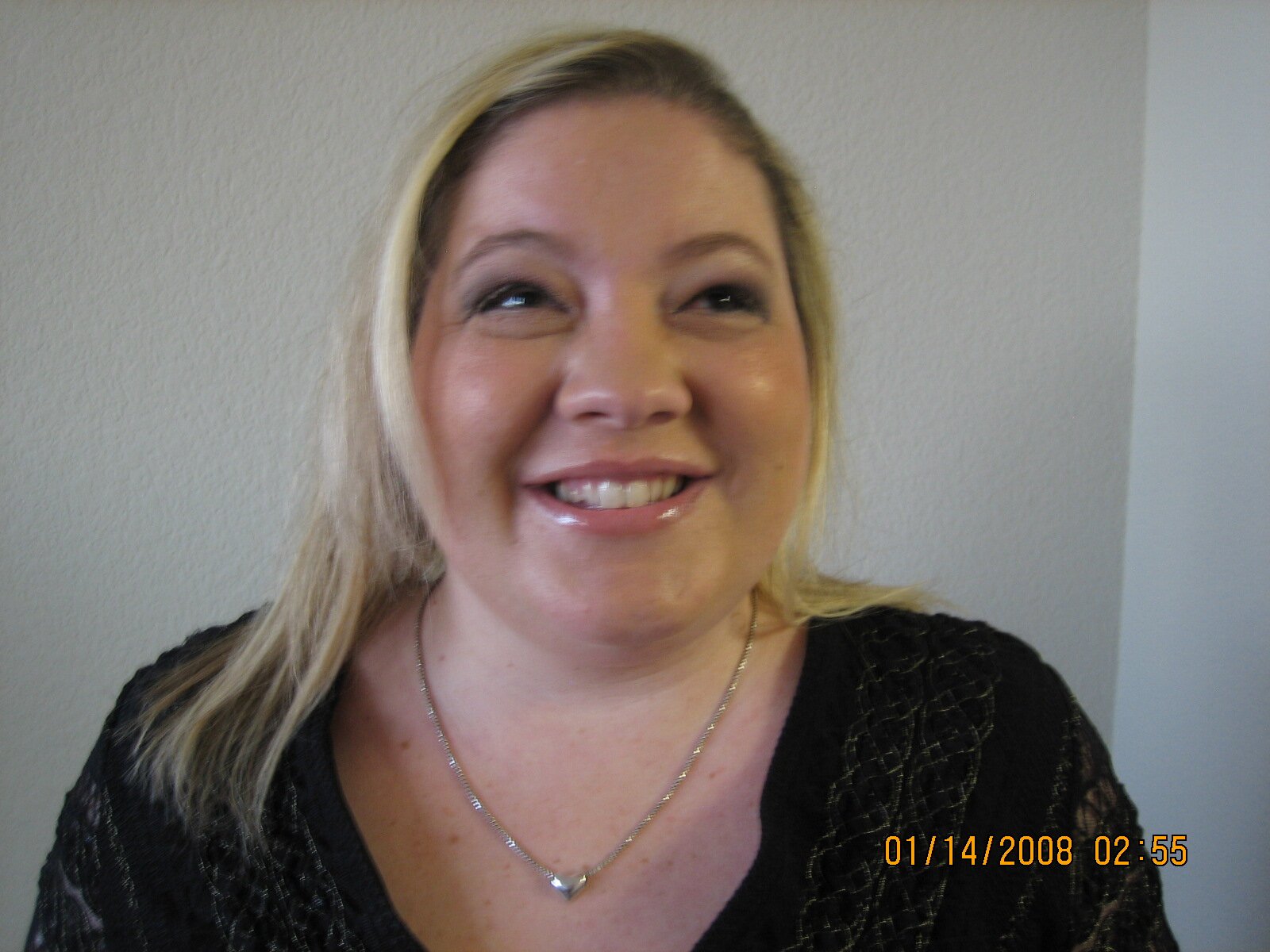 An enthusiastic professional who loves people, shopping, Tango the wonder dog and the Resilient  beauty of butterflies!