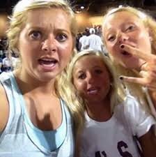 yolandagual530's profile picture. El amor solo existe para quien ama no para quien lo finge.