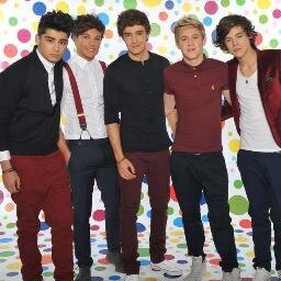 Hello * - * I'm directioner, i love one direction are so cutes x3   

Follow me and I follow you, okay?