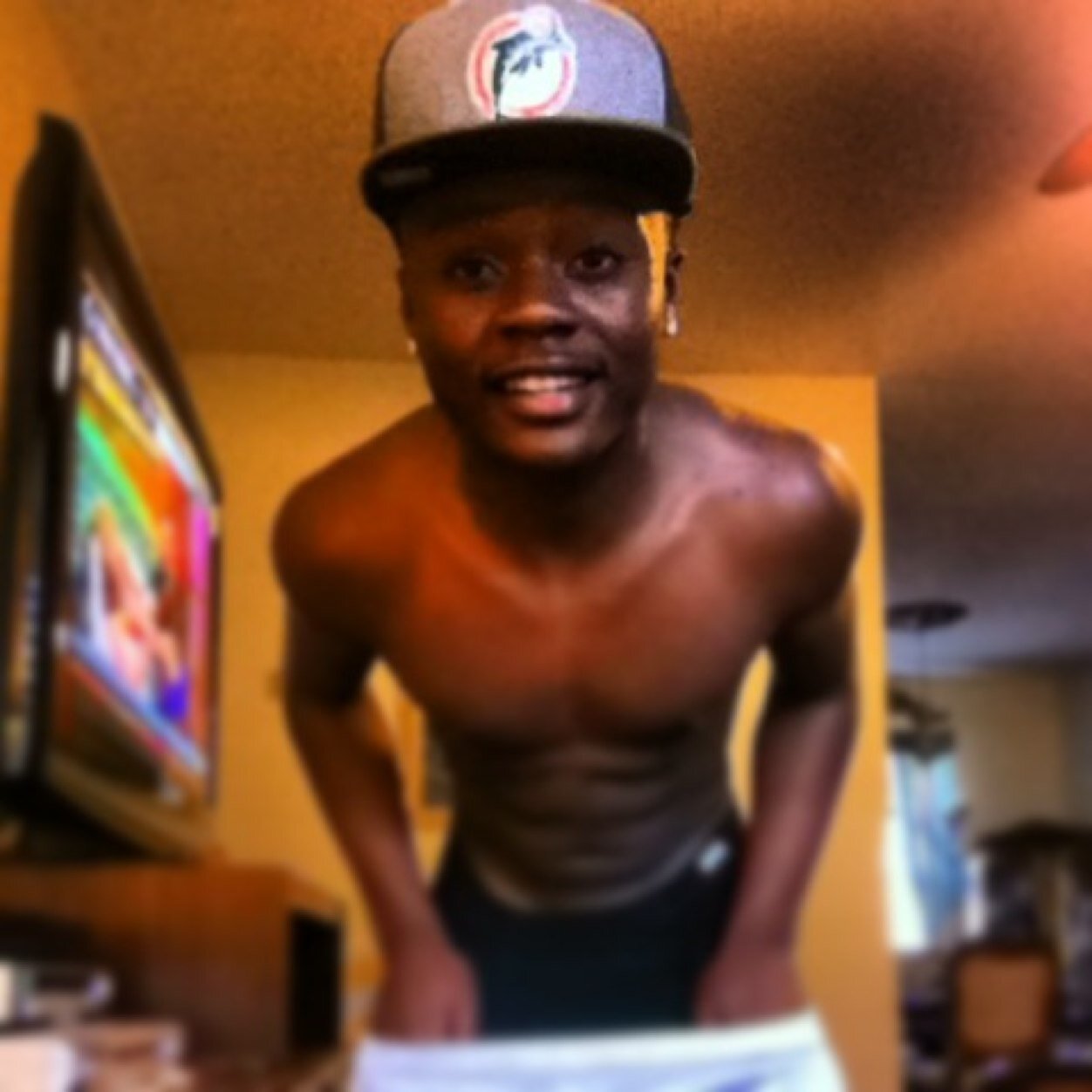 SHE DNT WANNA BE A FREAK NOMO!