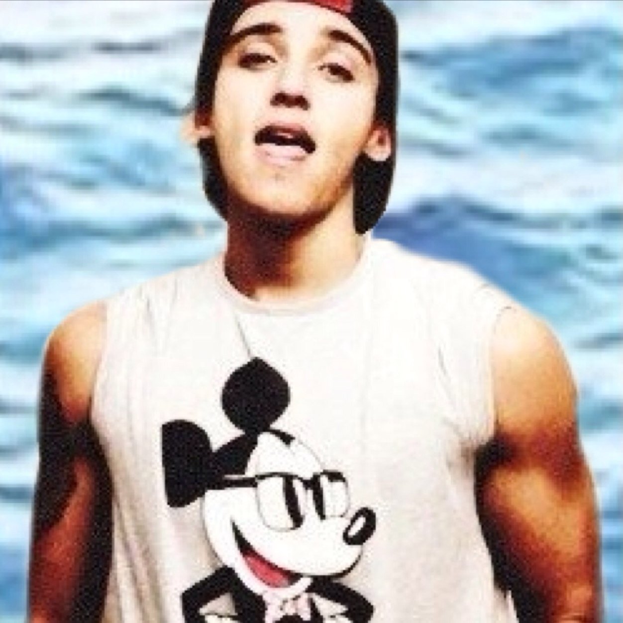 asdfghjkl remember when Beau followed you? ♡Follow @citruslashton if you want bc ily♡