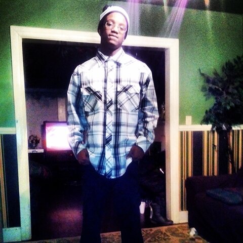 go head and follow a nigga...ay go head and hit deht button doe...fwm