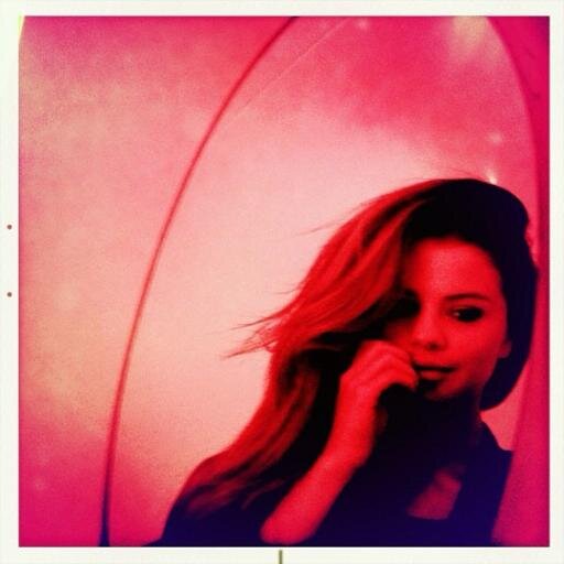 100% ѕєℓєηαтσя ♡ 
@selenagomez ~~~~ Ella es Mi Inspiración!  LA AMO!