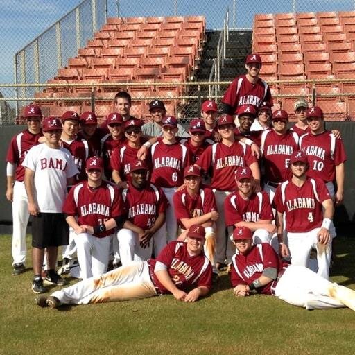 OFFICIAL page of the University of Alabama Club Baseball team. Email: bamaclubbaseball@gmail.com #RollTide