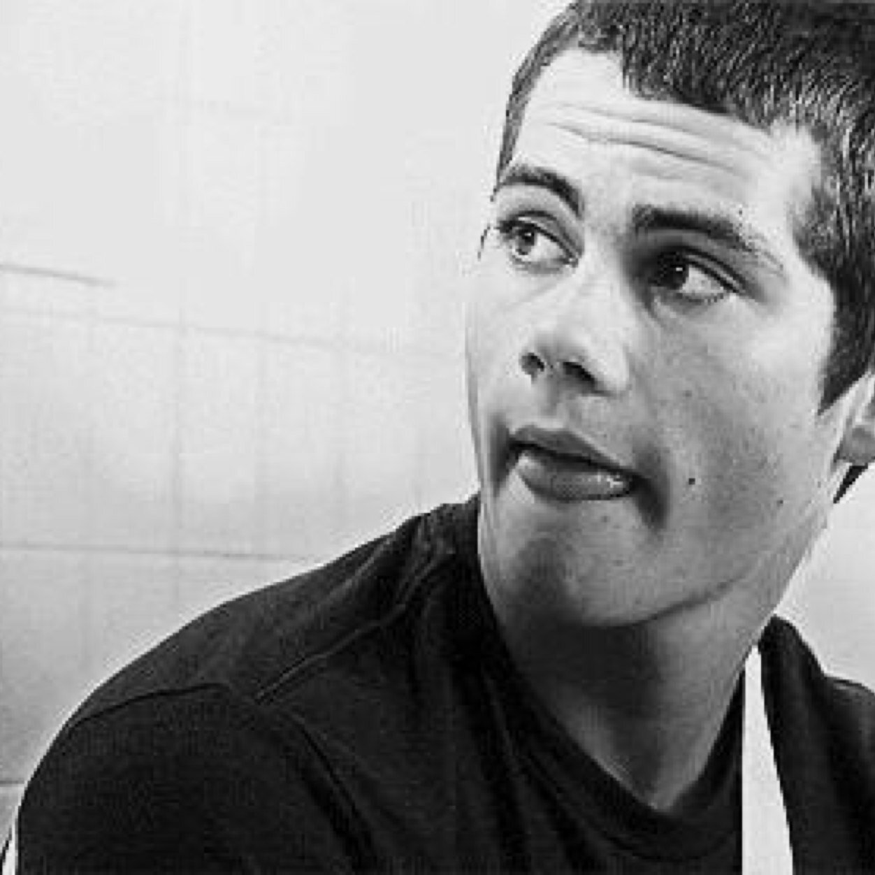 ReveStilinski's profile picture. God Damn.