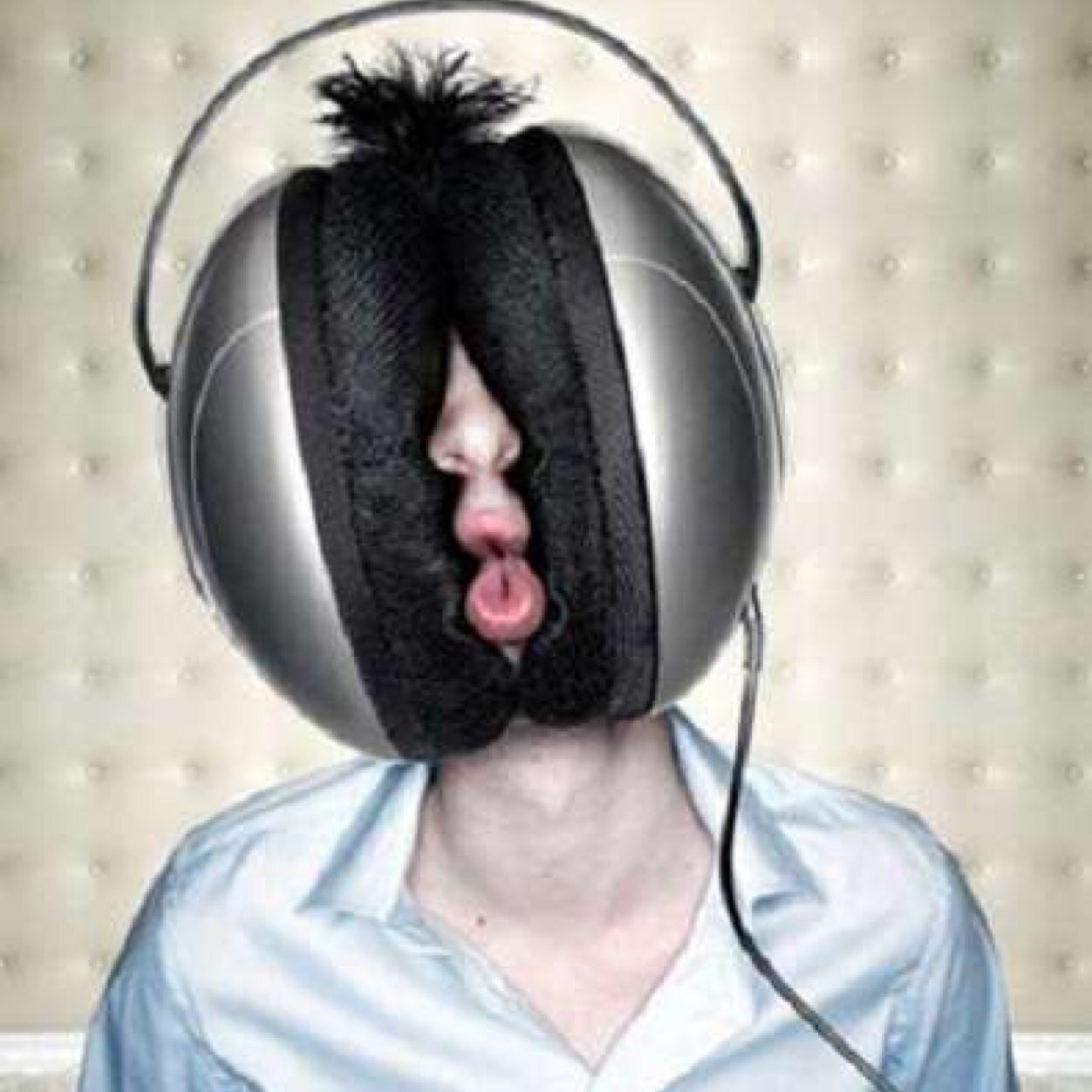 Reseteao's profile picture. Manejo mejor que Maduro.