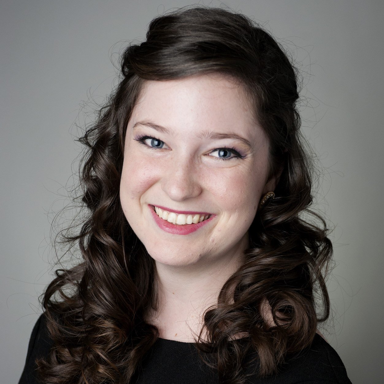 Second year #SAGrad at #IUHESA. Winthrop Eagle, West Coast native, feminist, ΧΩ, lover of travel, cat lady, woman of faith, and nerd extraordinaire.