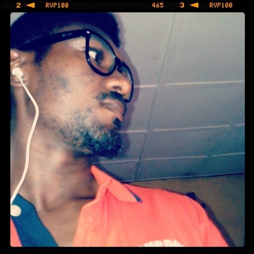 Am on serious biz jokerz kikkoff. A Nigerian, six feet tall, humorous, friendly and cute.