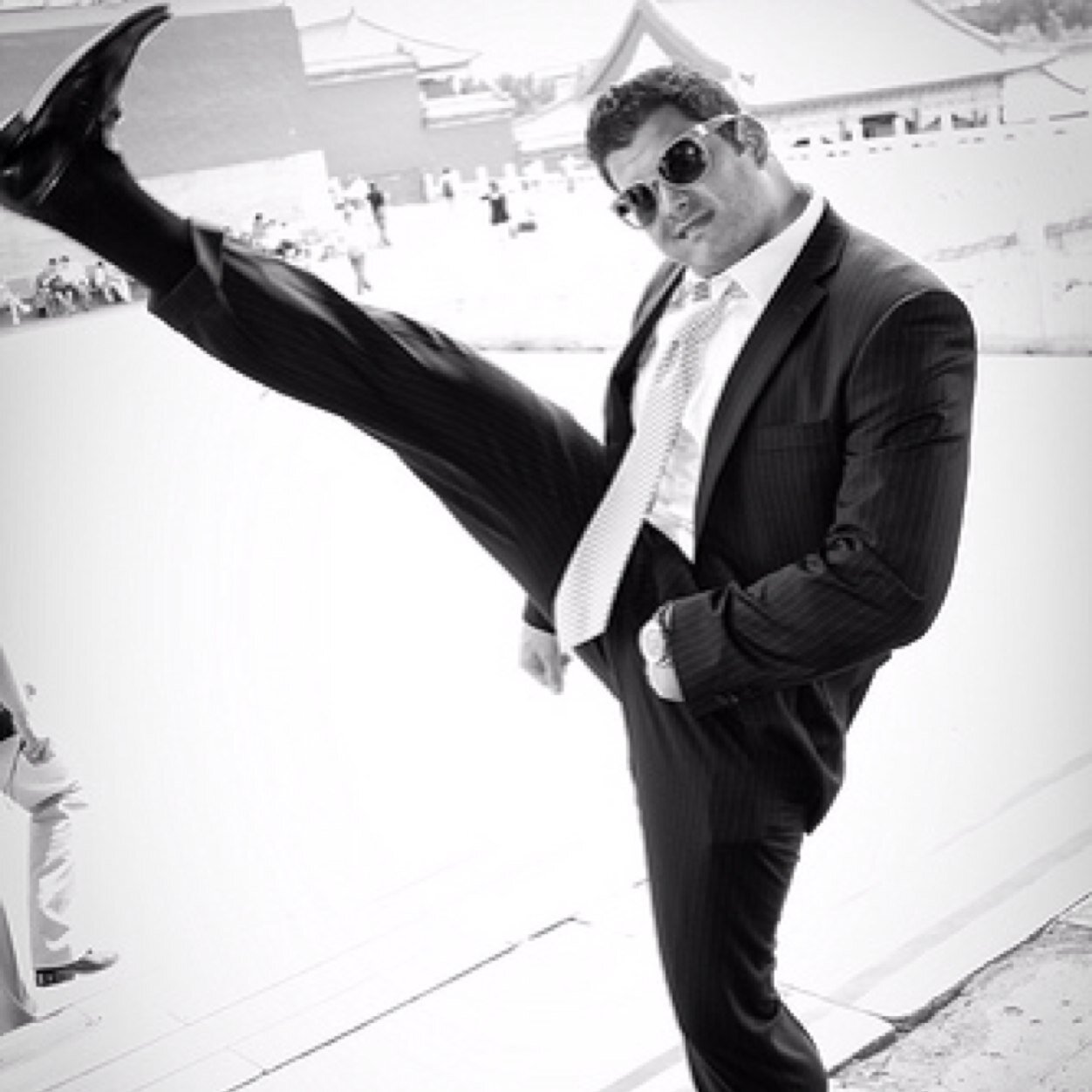 Las Vegas native; fun lover; happy hour goer; fan of cooking and wine; whisk(e)y guy; business attorney. #businesslaw #nvbusiness #lv #llc #corp #CRE