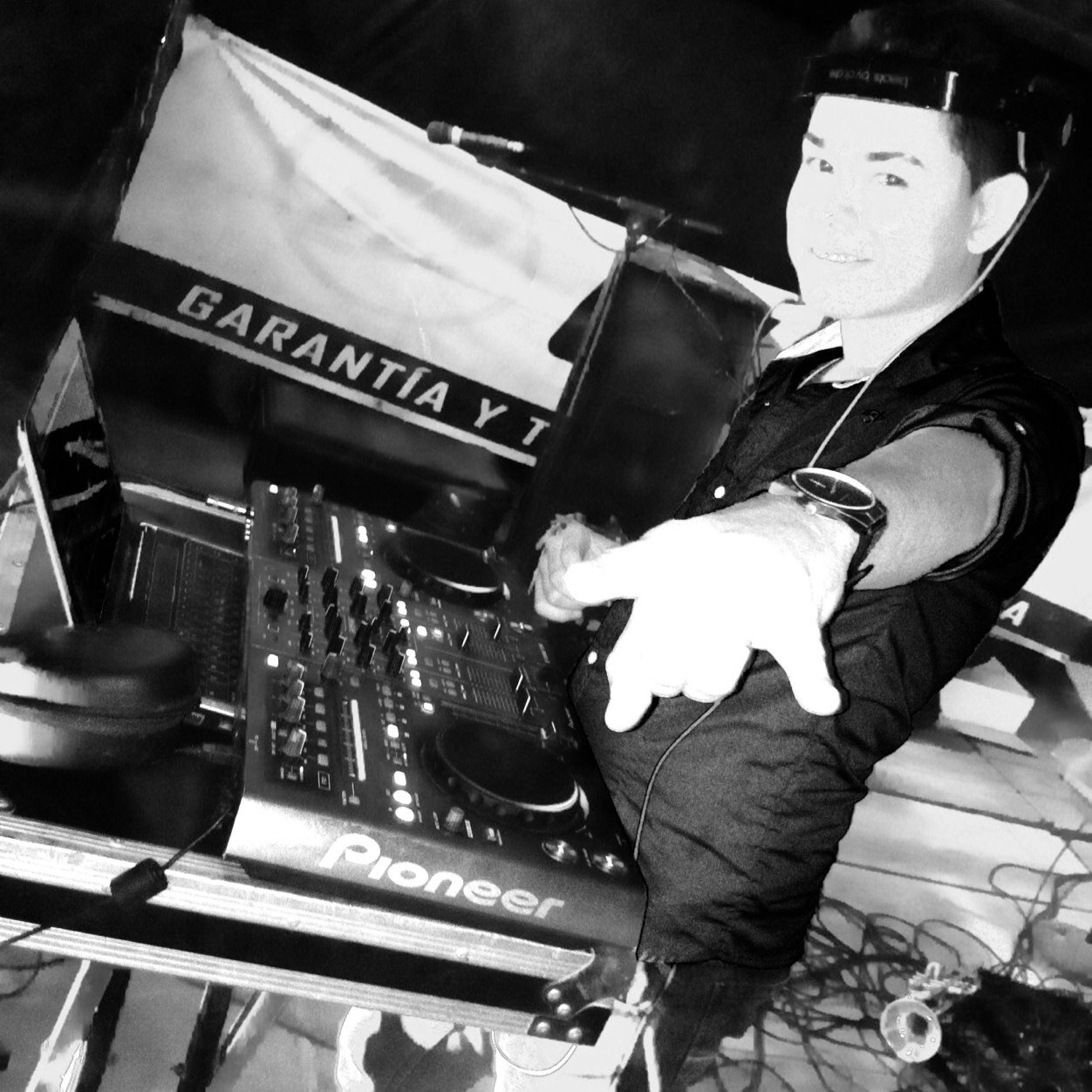 Dj fer nicaragua  el principe de las mezclas